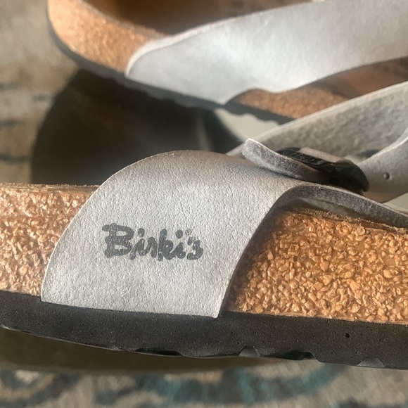 Never worn before Birkenstock sandals with toe strap - Picture 4 of 7